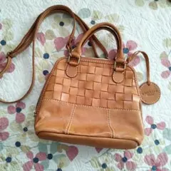 ズッケロフィラート編み込みレザーショルダーバッグ キャメル