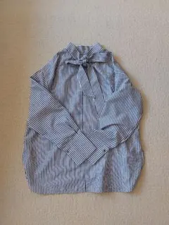 ボウタイリボン　ストライプブラウス