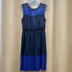 BCBGMAXAZRIA ノースリーブ プリーツワンピース Mのサムネイル