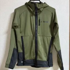 TERREX フード付き ジャケット オリーブ