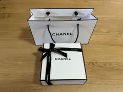 CHANEL ギフトボックス ホワイト