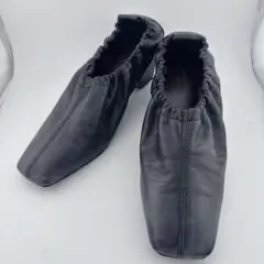 美品✨️UNITED TOKYO CIFRA ギャザーパンプス ブラックのサムネイル