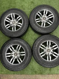 ハイエース15インチ スタッドレス　 バリ溝　共豊 PPX ホイール 4本　綺麗のサムネイル
