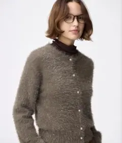 【美品】GU シャイニークルーネックカーディガン