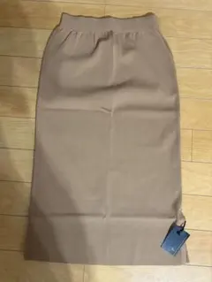 ヤマダヤ　Aga サイドスリットニットスカート 新品　値下げ