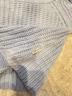 ライトブルータートルネックセーター