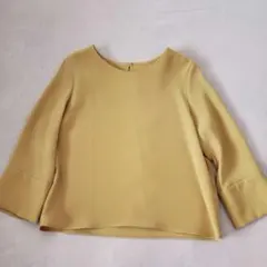 新品　ユナイテッドアローズ　トップス　からし