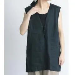 美品 フォークアンドスプーン リネンノースリーブプルオーバー ダークネイビー 紺