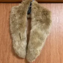 zara フェイクファーマフラーのサムネイル