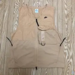Nike イエローベスト 取り外しポケット付き
