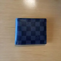 LOUIS VUITTON ダミエ グラフィット 二つ折り財布のサムネイル