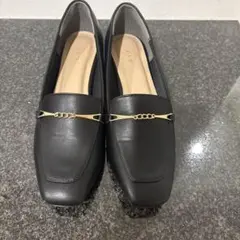 ブラックローファー ゴールドチェーン付き
