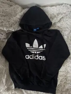 adidas パーカー
