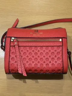 kate spade 赤 レザー ショルダーバッグ　1〜2回使用の美品