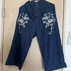 花柄刺繍デニムワイドパンツ