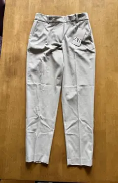 新品未使用(試着のみ)【ZARA】クロップトパンツ