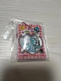 サンリオ　シャカシャカフレークシール風チャーム　ハンギョドン