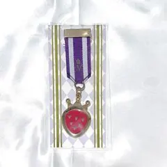 すとぷり ななもり。 勲章ブローチ