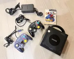 Nintendo GAMECUBE 本体 コントローラー2個 ソフト付