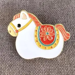 ピンバッジ　馬　干支　白　花　縁起物　競馬