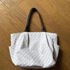 定価5万円弱　ゲラルディーニ　トートバッグ　ハンドバッグ　A4,対応のサムネイル