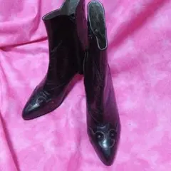 Item thumbnail for item 72a614d6-ed28-4745-b4e2-14f4d32ebaf3