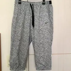 ナイキ NIKE レディース クロップドパンツ　M