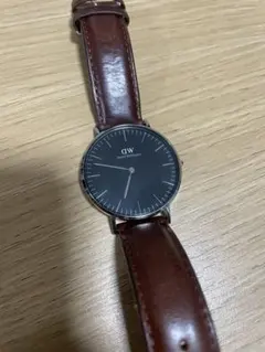 Daniel Wellington 腕時計 レザーベルトのサムネイル