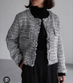 ノーカラージャケット ブラック・ホワイトストライプ