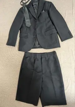 130サイズ 黒ストライプ フォーマル 卒園式入学式　男の子