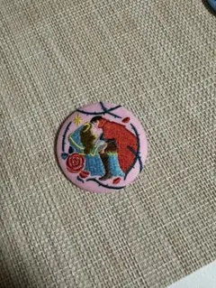 ディズニー 刺繍 缶バッジ 缶バッチ 眠れる森の美女 オーロラ姫