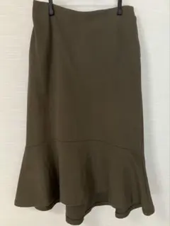 UNIQLO オリーブグリーン フレアスカート L