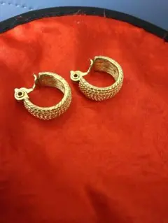 Monet モネ モネット フープ イヤリング 耳が痛くならない