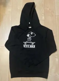 新品　SNOOPY パーカー　裏起毛　Mサイズ