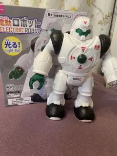 【DAISO ⭐︎電動ロボット ELECTRIC ROBOT 】ダイソーのサムネイル