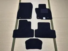 ジープ グランドチェロキー WL系 黒無地 ブラック フロアマット 日本産 