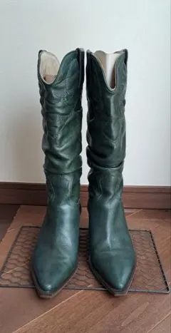 Item thumbnail for item 67a0370f-070e-4a0c-aab6-519fe953e96b