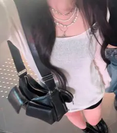 オフショルダー ニット 長袖 白 SHEIN