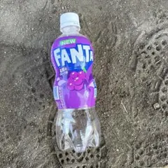 FANTA グレープ 炭酸飲料 空ボトル - メルカリ