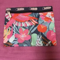 LeSportsac レスポートサック ポーチ 花柄　新品のサムネイル