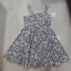 最終値下げ!!!!!　bebe130 ワンピース130 花柄ワンピース　ノースリのサムネイル