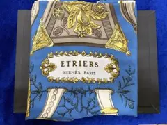 最終値下げHERMÈS ETRIERS シルクスカーフ 青のサムネイル