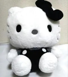 ハローキティ　特大　ぬいぐるみ　モノクロドールGJ　アミューズメント