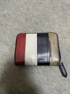 バーバリー２つ折り財布　ファスナー