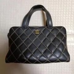 CHANEL ブラック キルティング ハンドバッグ