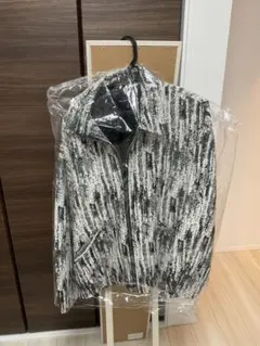 モノトーン 総柄 ジップアップ ブルゾン
