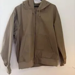 フード付きジャンパー