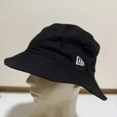 美品　New Era バケットハットユニセックス 黒 MEDIUM/LARGE