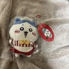 ちいかわレストラン　ホール担当なマスコット（ハチワレ）