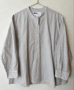 【MHL. 】22SS ストライプ バンドカラーシャツ